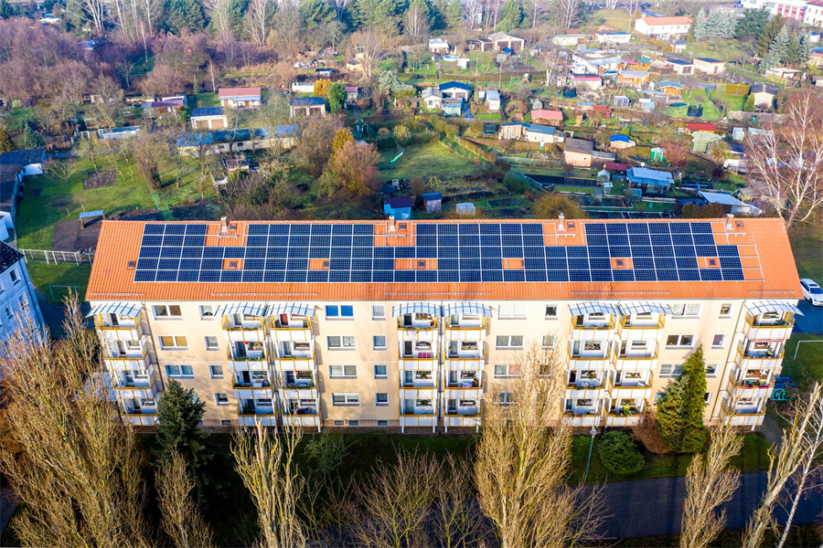 pexels-solarimo-gmbh-4230062
